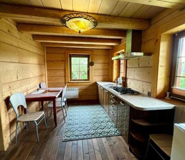 Kroczyce House | Domek w skale