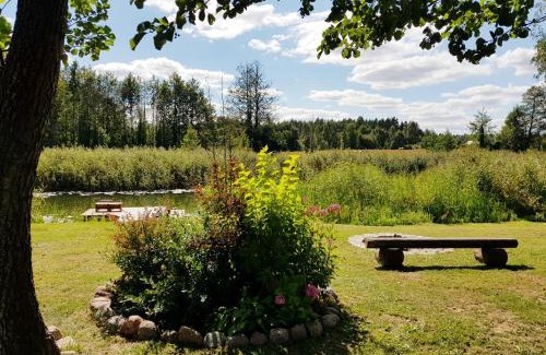 Szeligi House | Domek Wypoczynkowy Zacisze w Makosiejach z dostępem do rzeki, z balią i jacuzzi