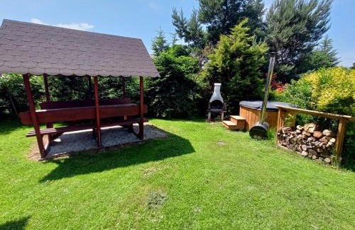 Ustrzyki Dolne Ski Chalet | Domek z balią ogrodową