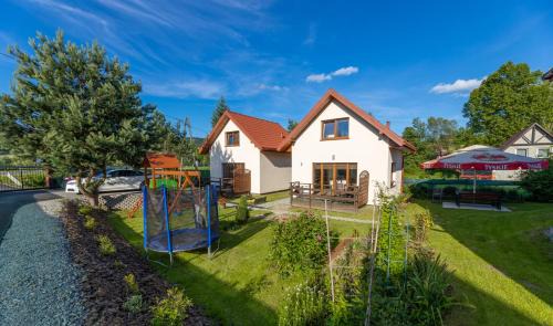 Rabe Villa | Domki Na Równi