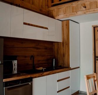 Czarna House | Domki na Wypasie