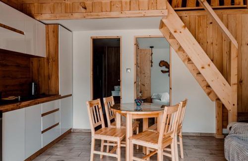 Czarna House | Domki na Wypasie