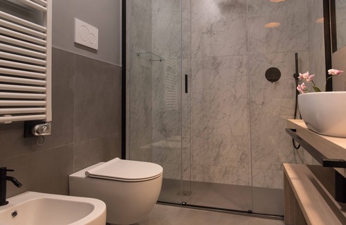 Rione XIV Borgo Apartment | Domus Alberico - Vatican (up to 28 people)