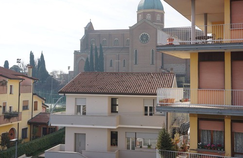 Montegrotto Terme Apartment | Domus Anna... In the center of the spa