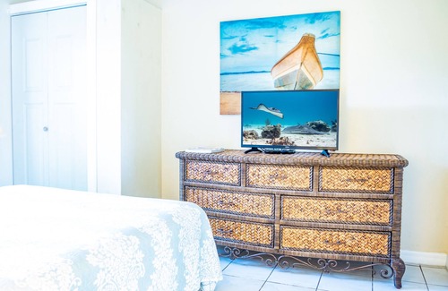 West Bay House | Don't get left in the Cold ! A2
