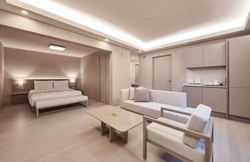 Yeongwol Hotel | Donggang Cistar