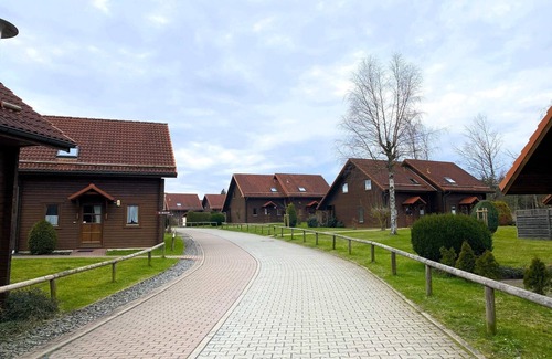 Rotacker House | Doppelhaushälfte in Hasselfelde