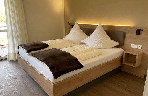 Traben-Trarbach Cottage | Doppelzimmer 10 - Gäste- und Weinhaus Haus Schatzgarten