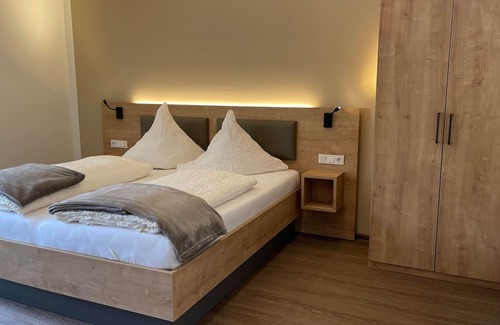 Krov Cottage | Doppelzimmer 2 - Gäste- und Weinhaus Haus Schatzgarten