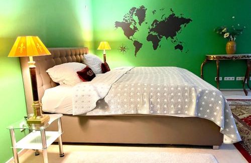 Center Apartment | Doppelzimmer Gartenblick Villa Julian