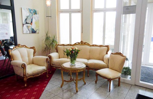 Gomaringen Apartment | Doppelzimmer mit Dusche und WC