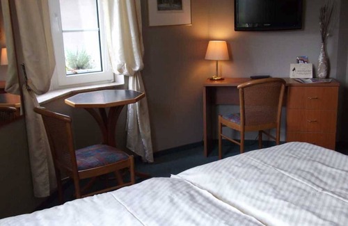 Ortslage Trotha House | Doppelzimmer - Pension, Café & Restaurant Am Krähenberg