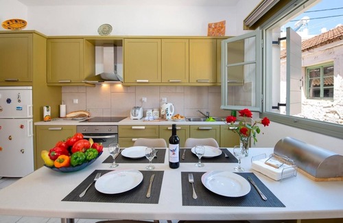 Gaios Apartment | Dora II Studio - Studio Apartment, Sleeps 3