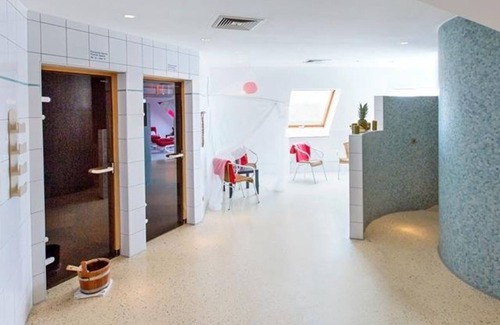 Dresden House | DORMERO room, measuring rate - DORMERO Hotel Dresden Airport
