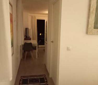 Dos Hermanas Apartment | Dormir entre limones, Casa de invitados en vivienda familiar