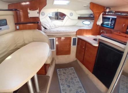 Nettuno Boat Rental | Dormire in barca di lusso a Nettuno