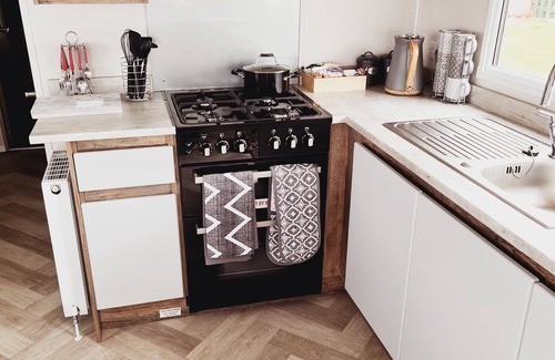 Bridport House | Dorset - Freshwater Beach Holiday Home .with its own private beach!