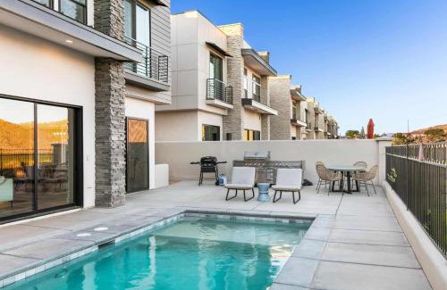 Washington House | Double Eagle on the 8th home