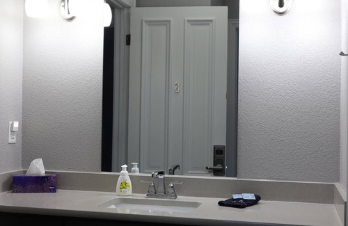 Washington House | Double Ensuite at Cornerstone Inn