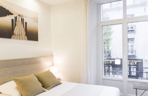 Dobree-Bon Port Apartment | Double gîte urbain pour 10 personnes