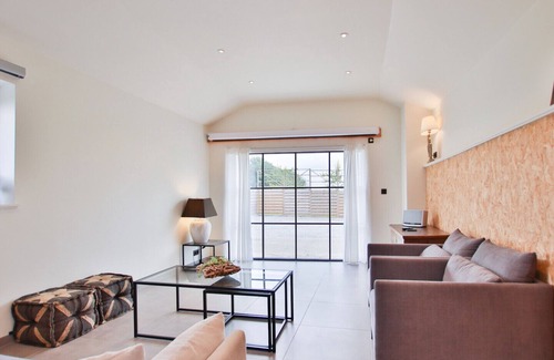 Sauveniere Other | Double Gite 2 Cuisines, 2 Salons, Jardin et Cinéma Privé