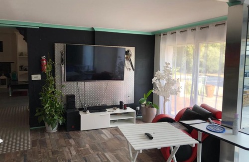 Cabrieres-d'Avignon House | Double maison individuelle pour 12 à 15 personnes sur demande