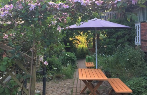 Amt Neuhaus Apartment | Double room - single view of the forest - Privelacker Paradiesgarten