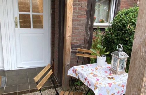 Osterholz-Scharmbeck Apartment | Double room with bathroom - bed&breakfast Worpsweder Blick