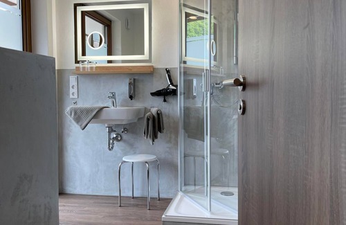 Krov Bed & Breakfast | Double room 6 - Gäste- und Weinhaus Haus Schatzgarten