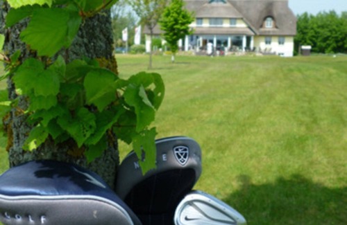 Rugen Island Apartment | Double room Cat. II - Double Room Golf-Centrum Schloss Karnitz