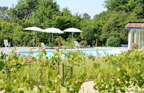Saint Palais House | Double room-Ensuite with Bath-Garden view-Et cours
