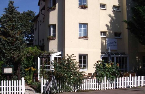 Ortslage Trotha Hotel | Double room - Pension, Café & Restaurant Am Krähenberg (Hotel)