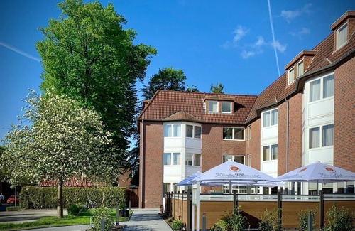 Center House | Double room, shower or bath, WC comfort - Hotel Stadt Aurich