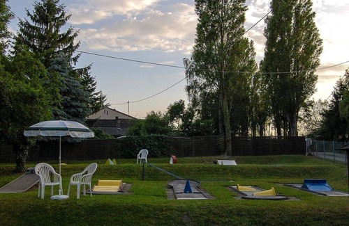 Niedermendig House | Double room shower/WC - HANSA Hotel