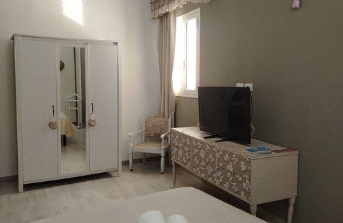 Sant'Antioco Apartment | Double room with private bathroom