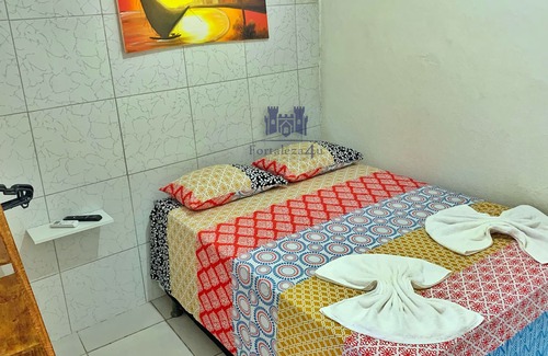 Aldeota House | Double room with private bathroom, Wi-Fi, air conditioning and TV.