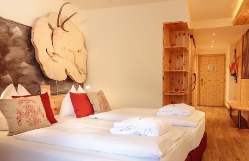Bad Kleinkirchheim House | Double room Zirbe Nockberge - The Kirchheimerhof - Superior Refugium