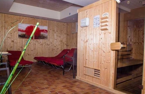 Guestrow House | Double Standard - Hotel Am Tierpark ***