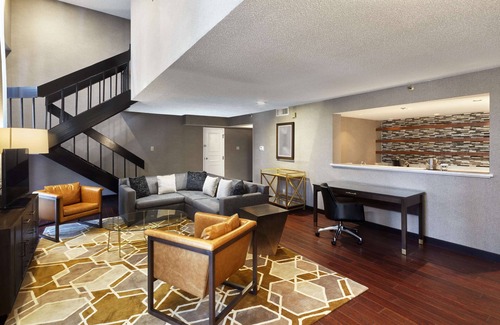 Dallas Hotel | DoubleTree by Hilton Dallas Near the Galleria
