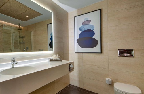 Qawra Resort | DoubleTree by Hilton Malta