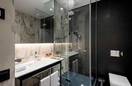 Cortes Hotel | DoubleTree by Hilton Madrid-Prado