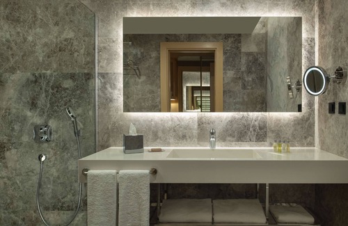 Yunusemre Hotel | DoubleTree by Hilton Manisa