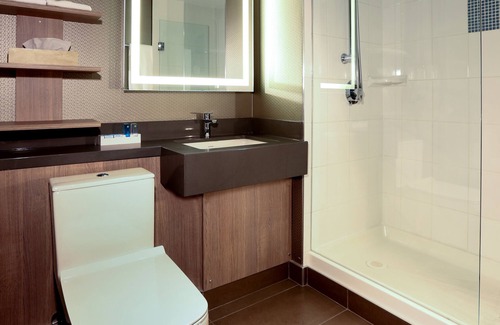 Downtown Ottawa Hotel | DoubleTree by Hilton Ottawa Downtown