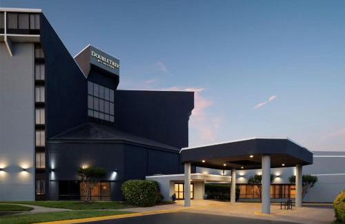 North Chesterfield Hotel | DoubleTree by Hilton Richmond - Midlothian