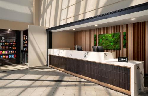North Chesterfield Hotel | DoubleTree by Hilton Richmond - Midlothian
