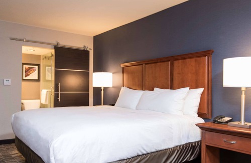 Seward Place Hotel | DoubleTree by Hilton Schenectady Downtown