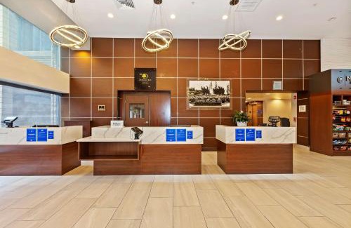 Whittier Hotel | Doubletree by Hilton Whittier