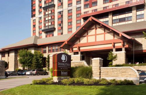 Fallsview Resort | DoubleTree Fallsview Resort & Spa by Hilton - Niagara Falls
