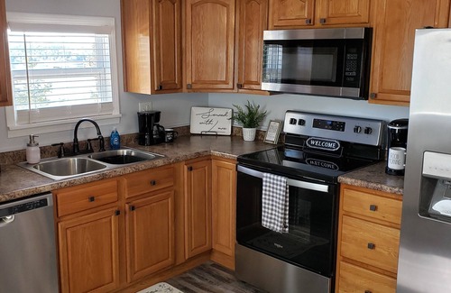 Newport House | Douglas Lake, TN Lake View Retreat with lake access
