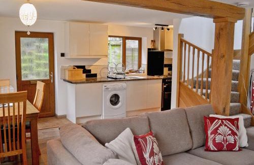 Ampney Crucis House | Dove Cottage